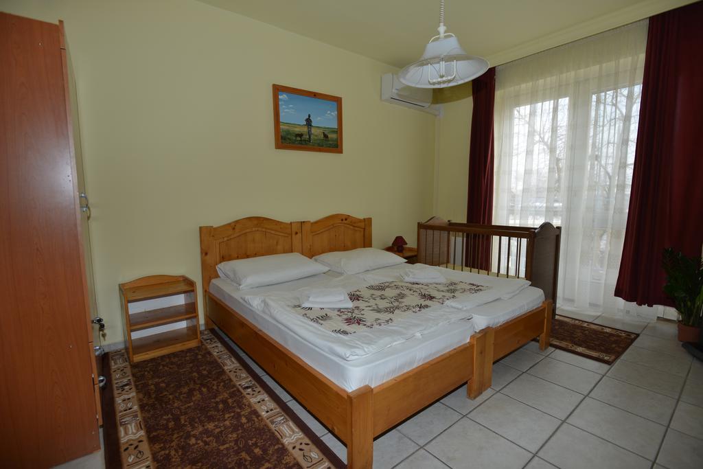 Hotel Korona Hajduszoboszlo Luaran gambar