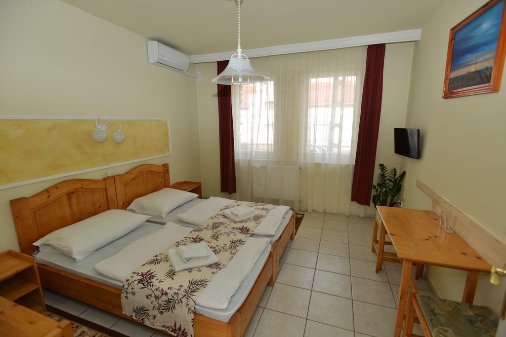 Hotel Korona Hajduszoboszlo Luaran gambar