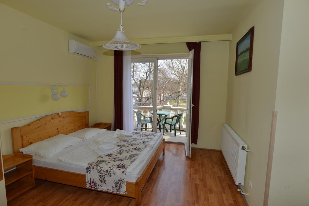 Hotel Korona Hajduszoboszlo Luaran gambar