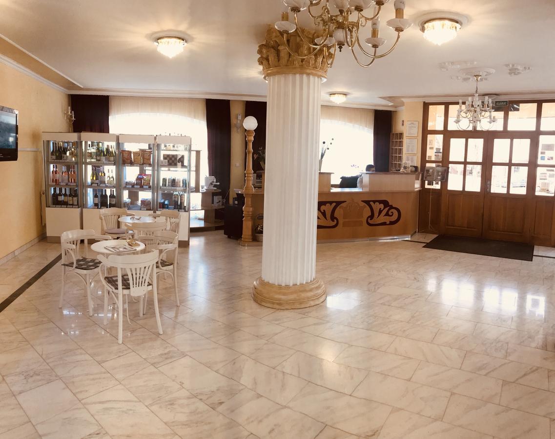 Hotel Korona Hajduszoboszlo Luaran gambar